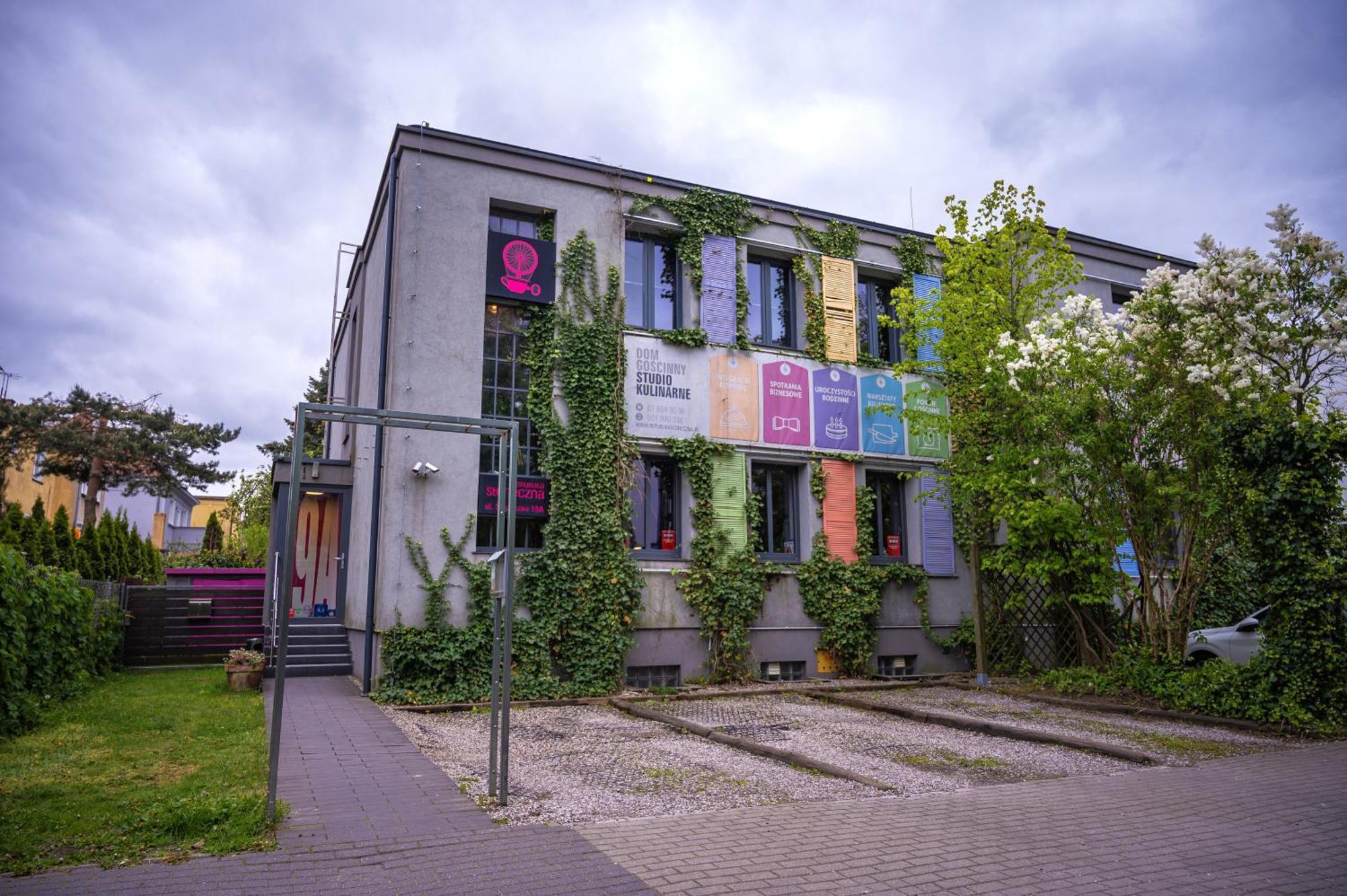 Republika Sloneczna Bed & Breakfast Poznan Exterior photo
